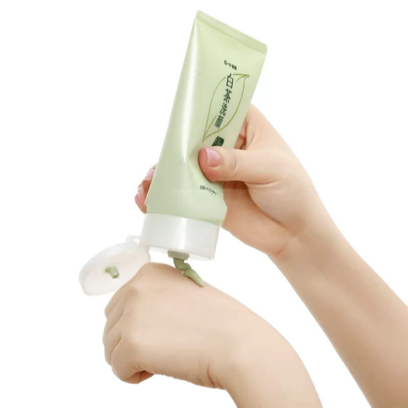 Review Sữa rửa mặt Rohto Shirochasou: Giải pháp làm sạch sâu, giúp da sáng khỏe 3 Review Sữa rửa mặt Rohto Shirochasou: Giải pháp làm sạch sâu, giúp da sáng khỏe - Ảnh 3